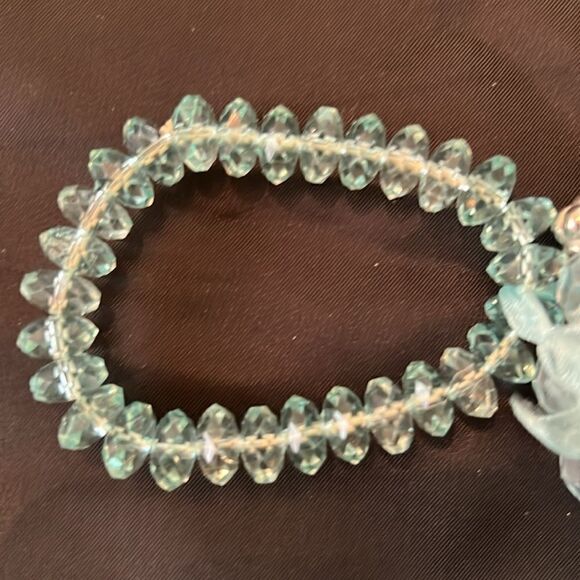 NWT Angelas Designs 3 turquoise colored stretchy bracelets with plastic beads - Picture 9 of 9